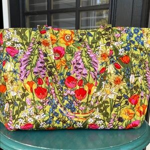 Vera Bradley Small Hathaway Tote in Meadow Bouquet